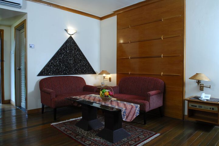 Room 7 of 42