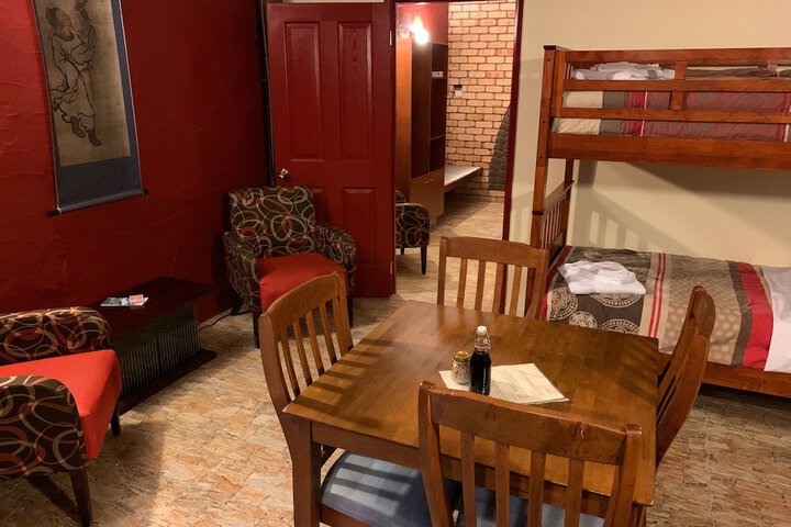 Room 14 of 36