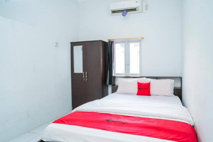 Image of RedDoorz near Universitas Palangkaraya 2