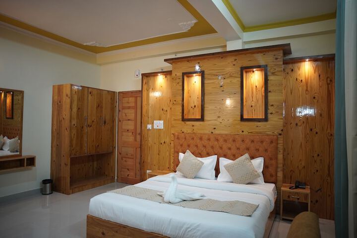 Room 6 of 21
