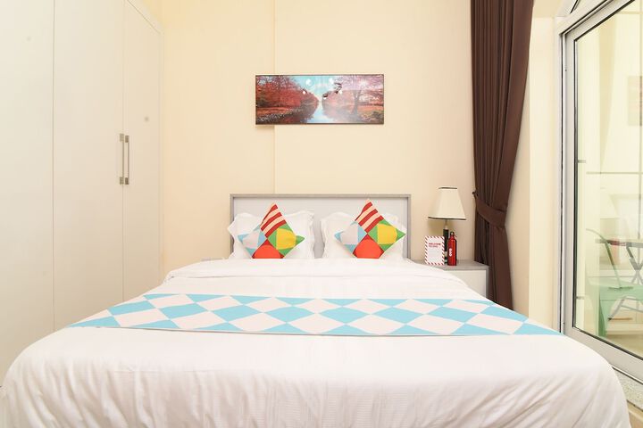 Room 4 of 15