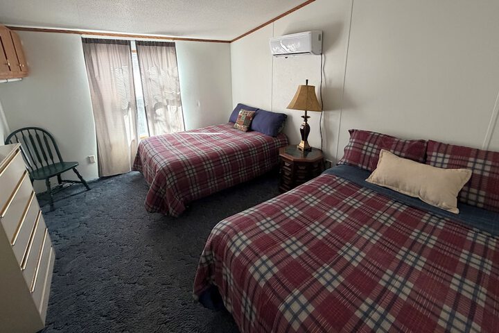 Room 27 of 98