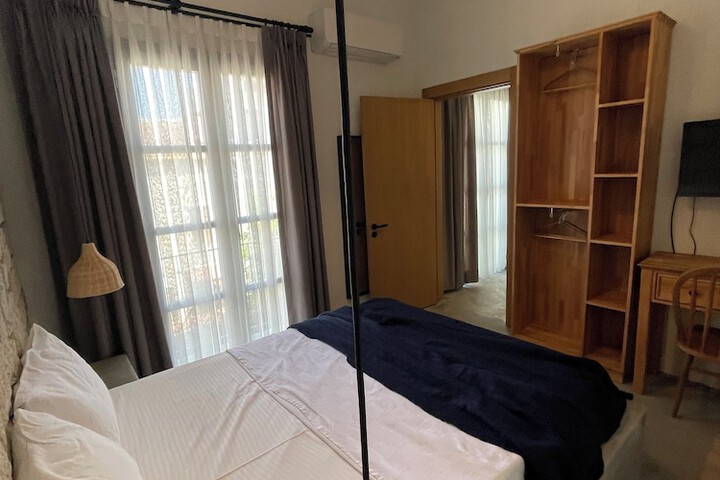 Room 30 of 75