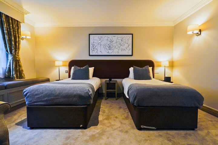 Room 10 of 52