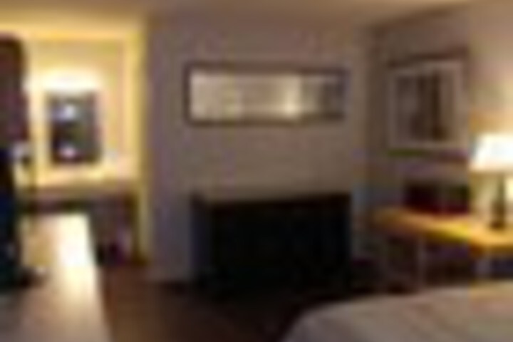 Room 44 of 120