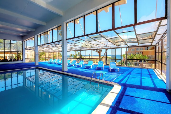 Pools & Facilities
