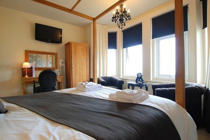 Hotel Interior 17 of 28