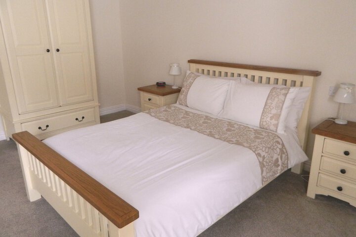 Room 9 of 40
