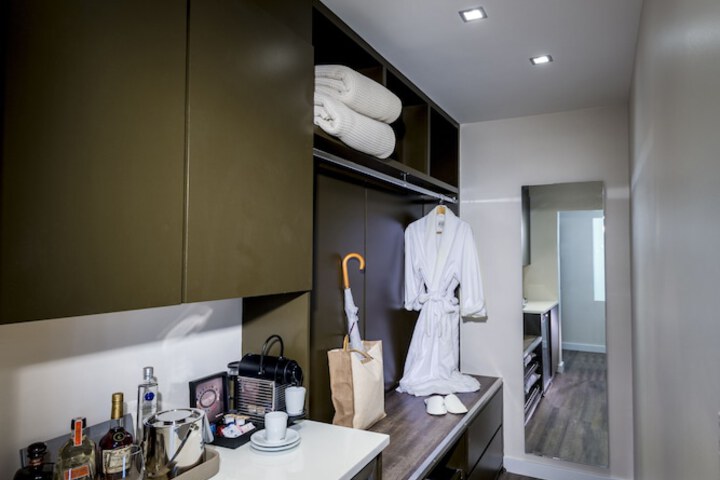 Room amenity
