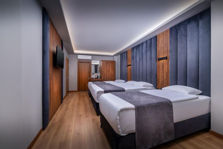 Room 25 of 50