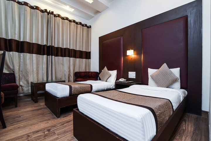 Room 14 of 22