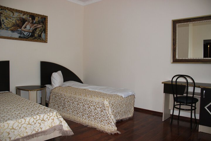 Room 21 of 24