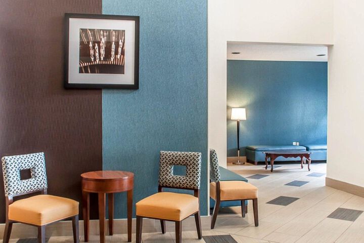 Hotel Interior 4 of 27