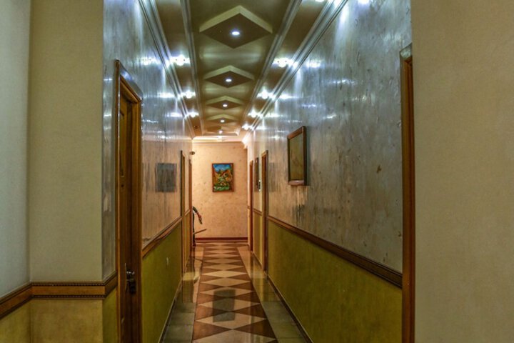 Ballroom/Hall 29 of 34