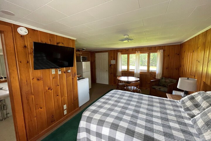 Room 14 of 64