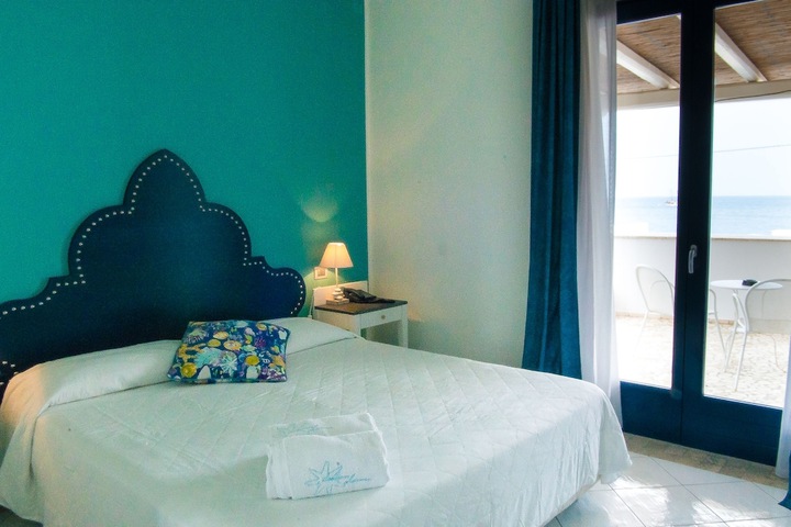 Room 28 of 85