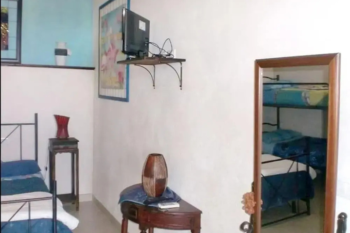 Room 3 of 15