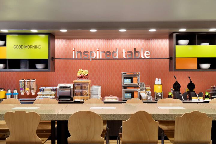 Breakfast area