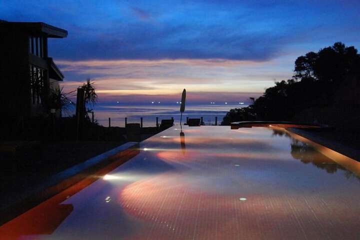 Pool 93 of 199