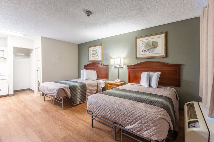 Studio Double Bed (1 of 4)