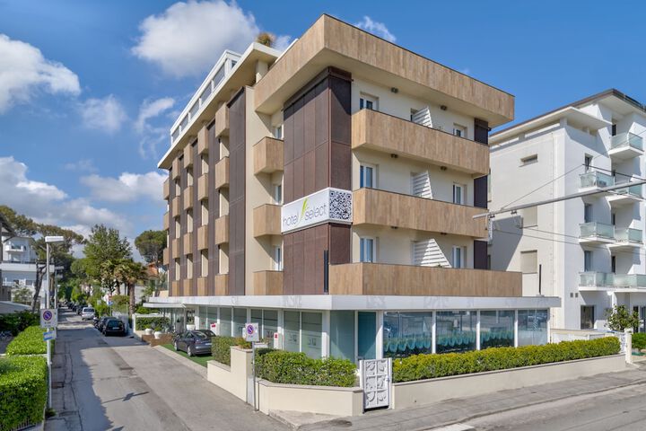 Hotel 73 of 78