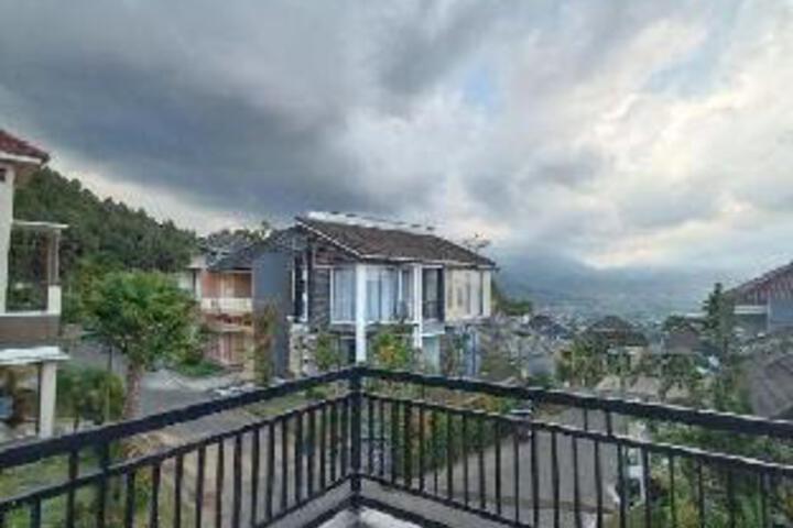 3 Bedroom at Villa Kusuma Pinus M3 by N2K