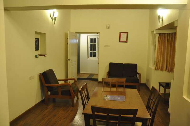 Room 14 of 34
