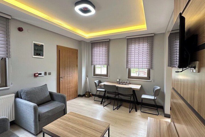 Room 35 of 72
