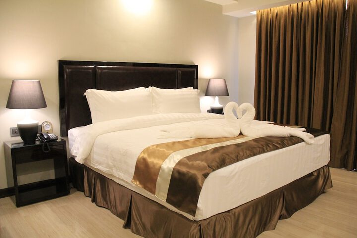 Room 15 of 65