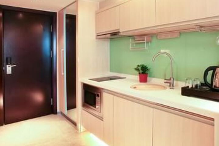 Room 10 of 51