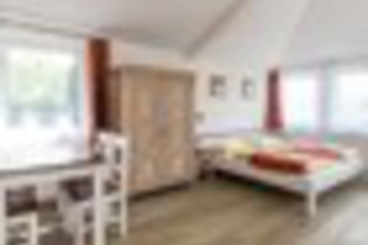 Room 14 of 75