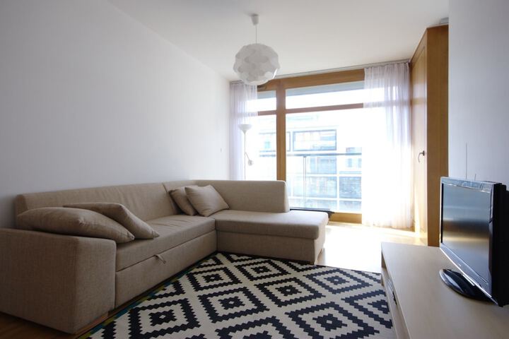 Room 3 of 38