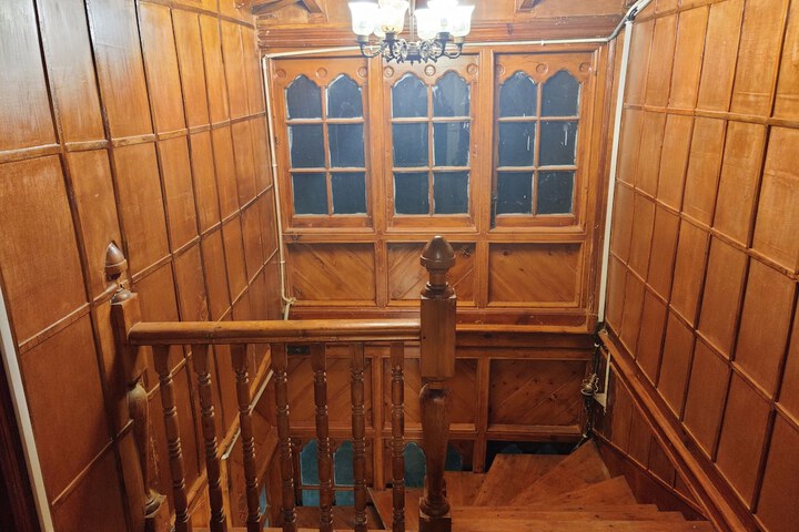 Room 8 of 113