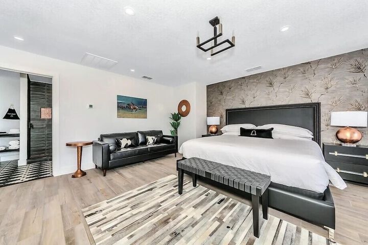 Room 9 of 41