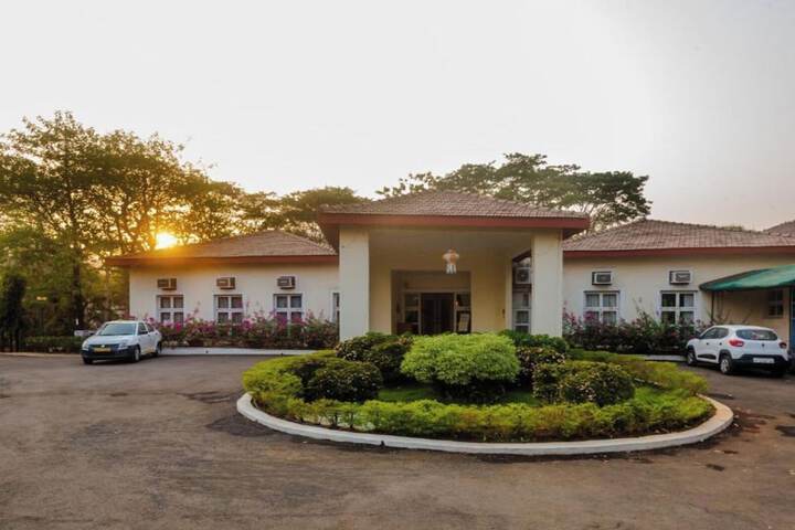 Modis Resort Karjat in Karjat