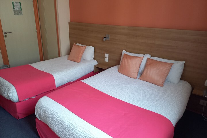Room 27 of 50