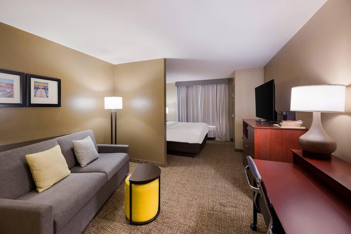 Room 13 of 43