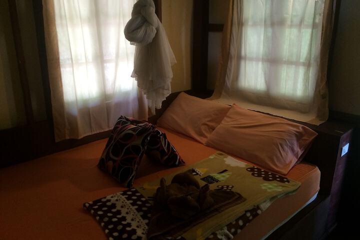 Room 9 of 87