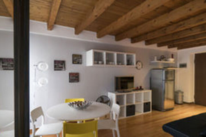 Room 11 of 12