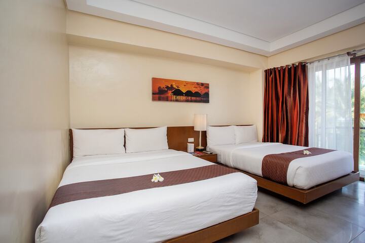 Room 32 of 178