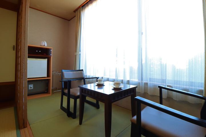 Room 14 of 46