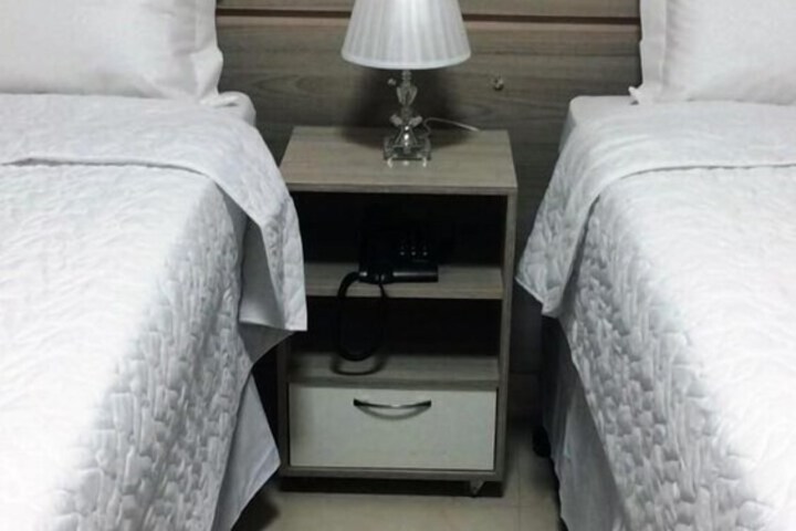 Room 33 of 54