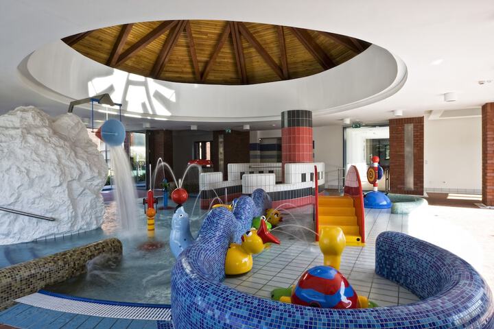 Hotel with Pool