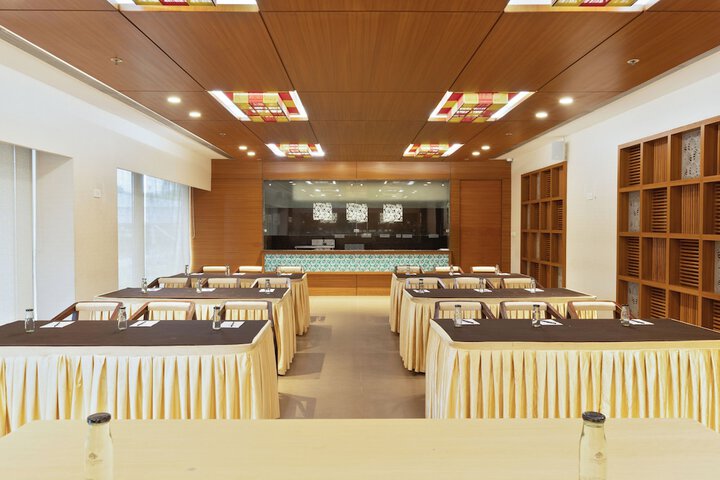 Business Center 130 of 150