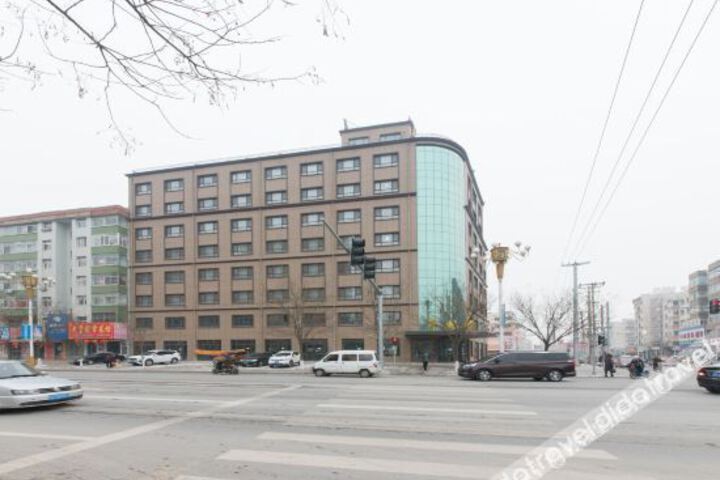 Hotel 4 of 19