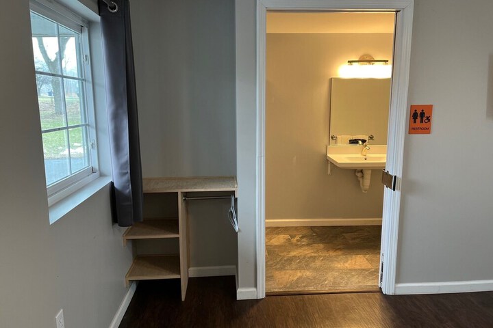 Room 13 of 24