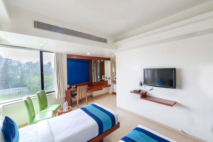 Room 20 of 99