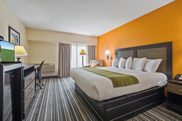 Room 4 of 39