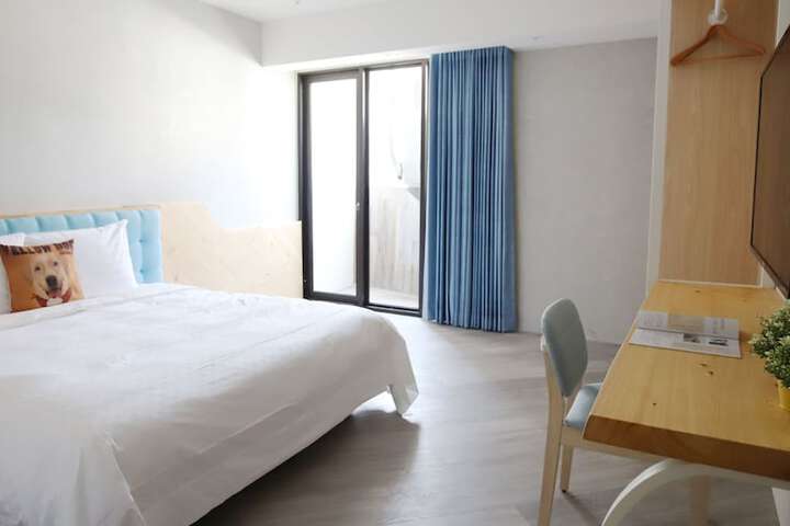 Room 40 of 135