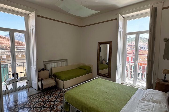 Room 4 of 21